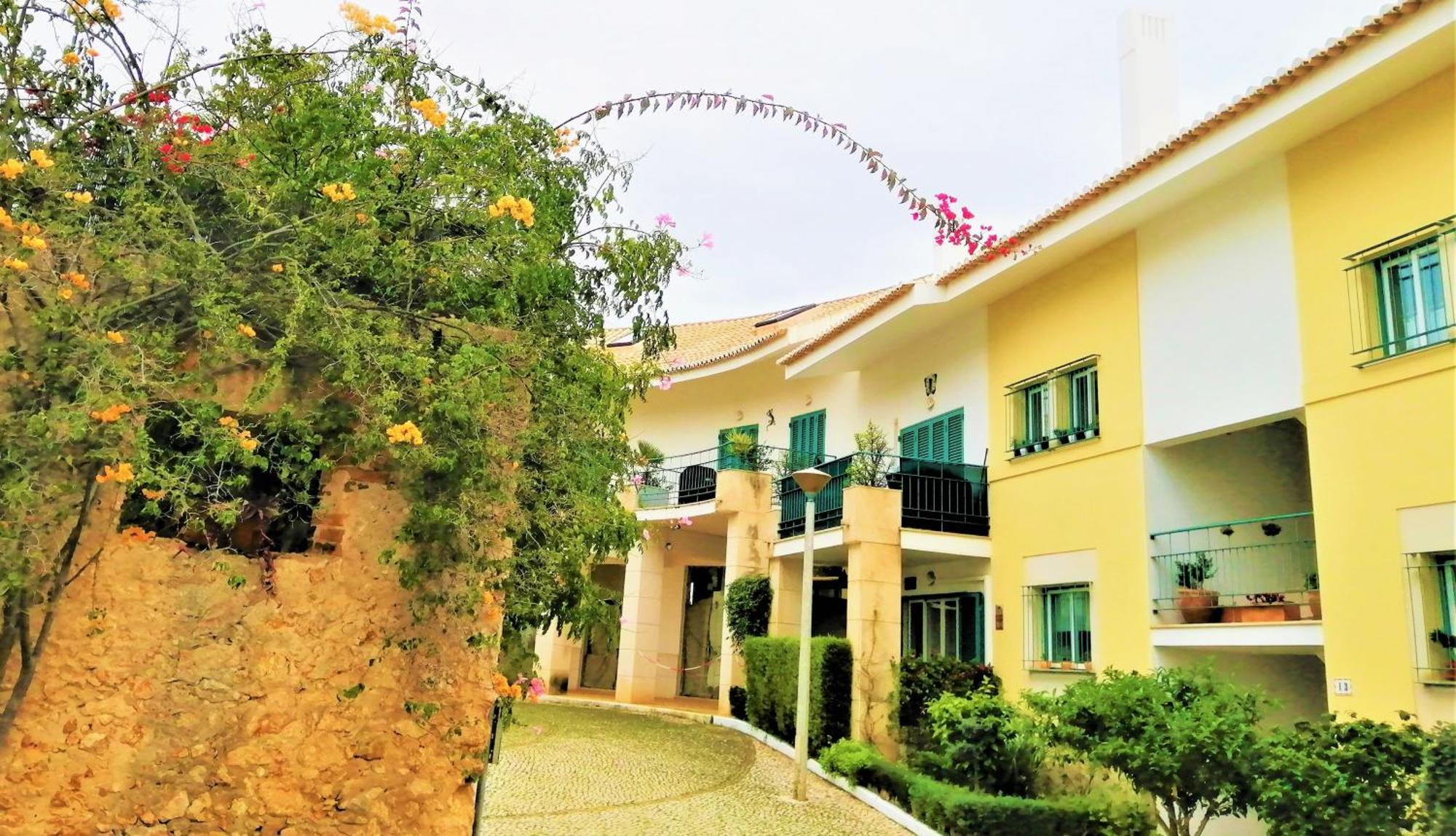 Wonderful Apartment In Ferragudo 2Double Beds Near Beaches And Golf Екстер'єр фото